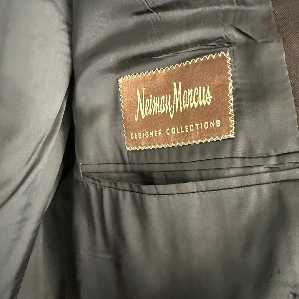 Armani Collezioni Classic Black Men's Blazer - Picture 7 of 10